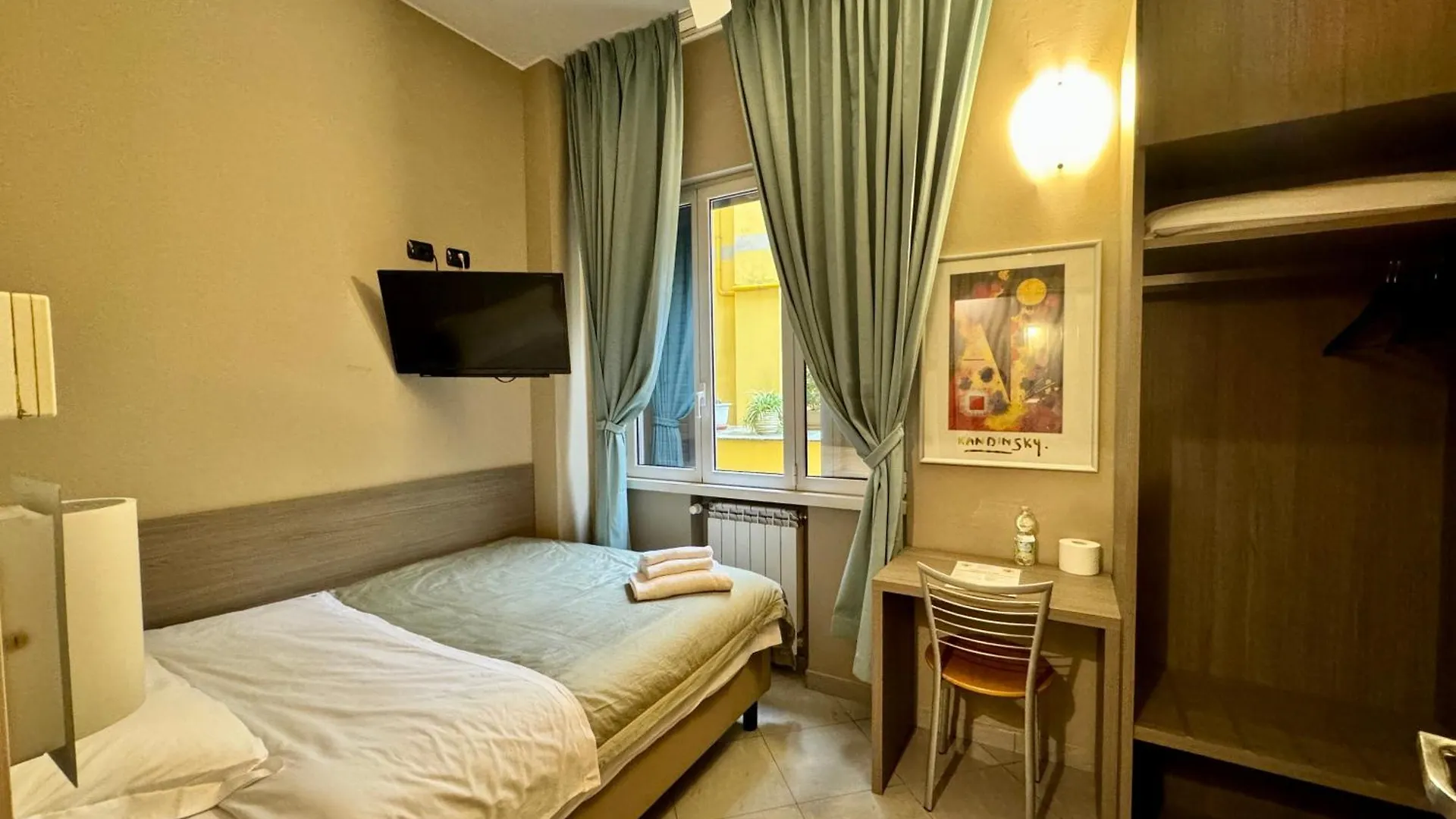 Hotel Parma Mailand 2*,