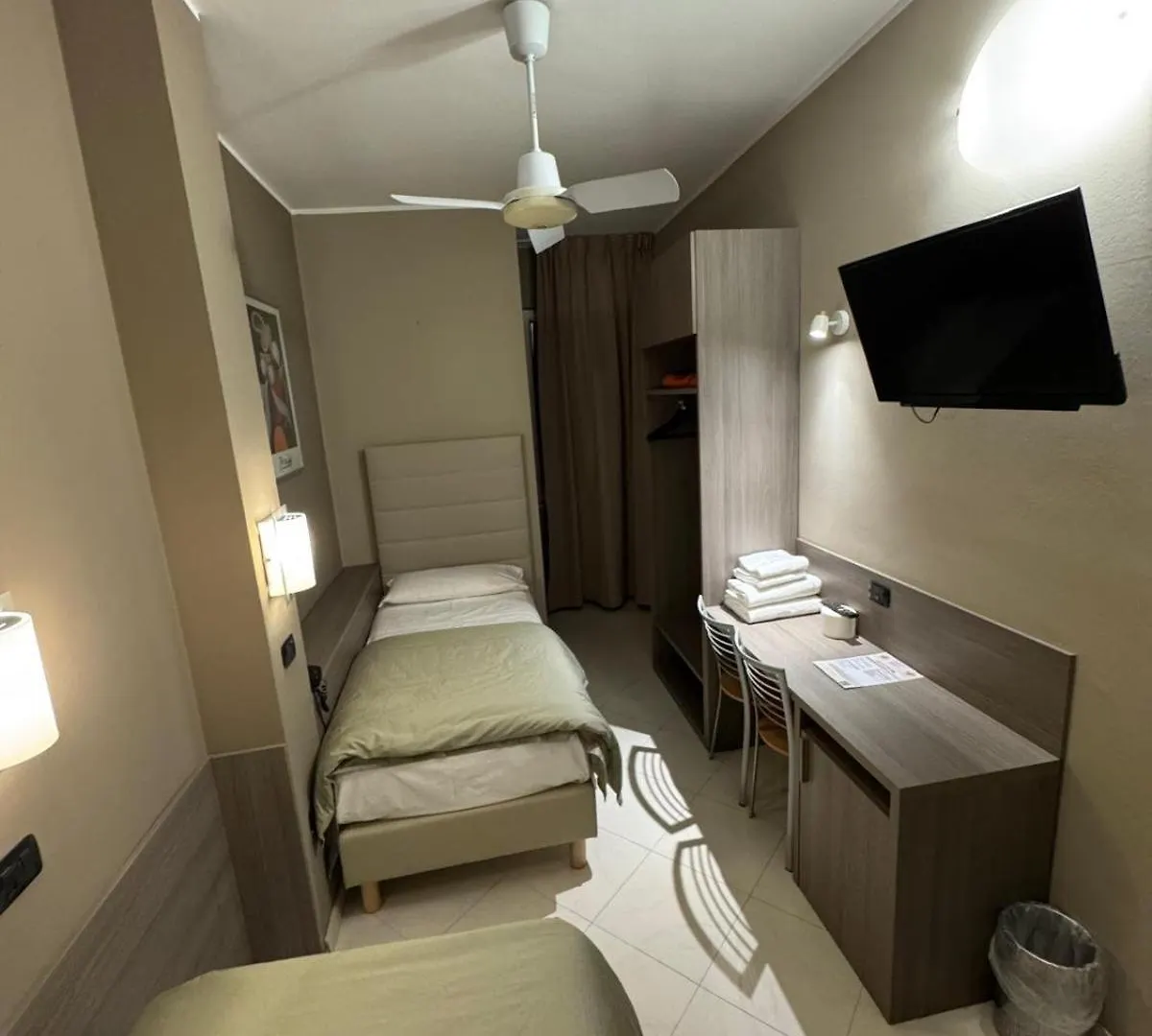 Hotel Parma Mailand 2*,